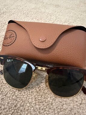 Ray-Ban Clubmaster Sunglasses in Tortoise and Gold with Dark Lenses